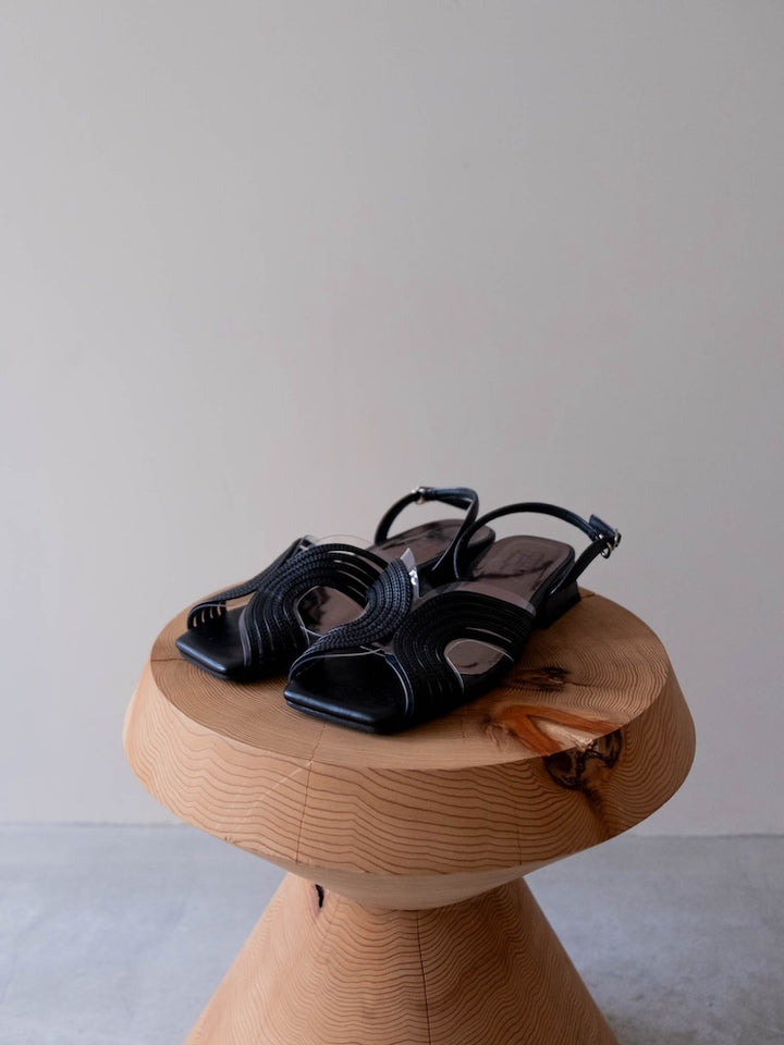 カラー:Black / サイズ:S, M, L