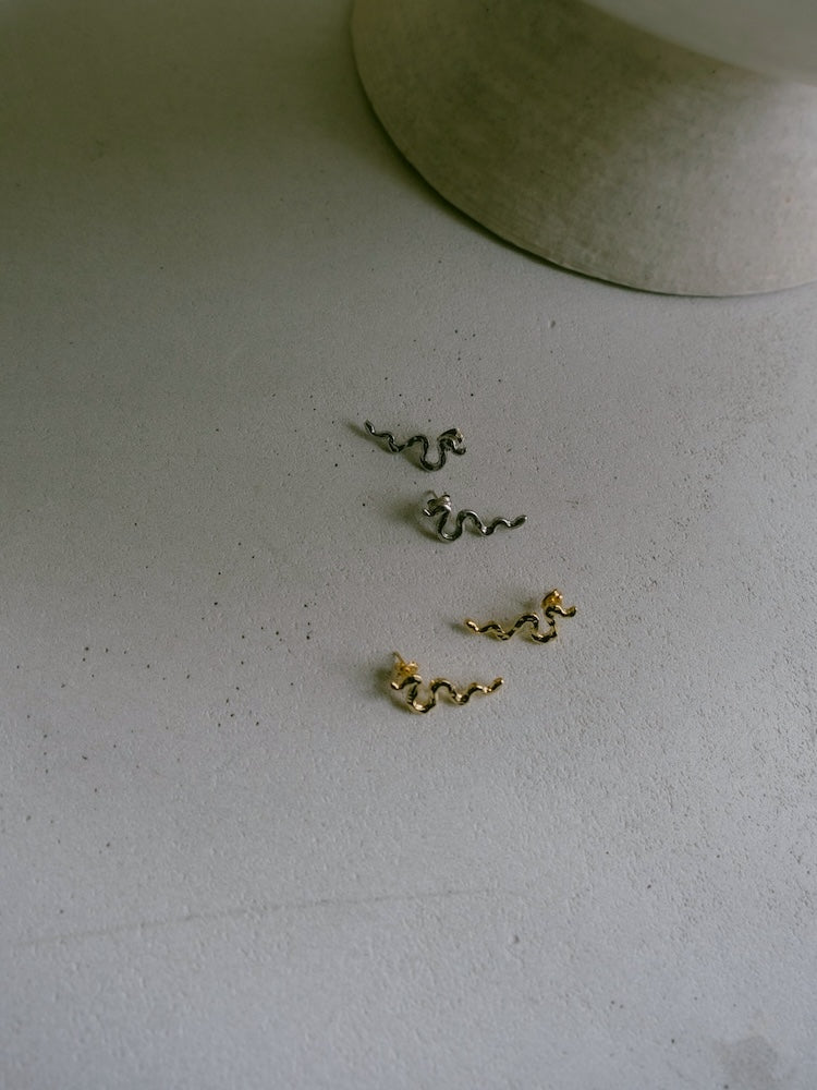 Petit Sinuous Pierce