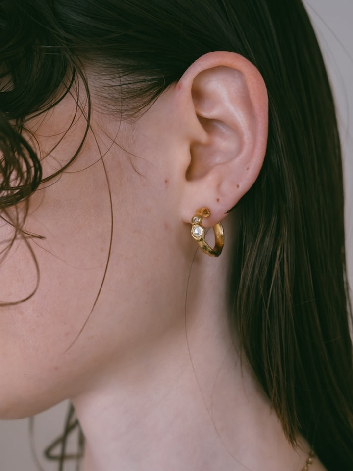 カラー:Gold ※ピアスの写真を使用していますが、こちらはイヤリングページです