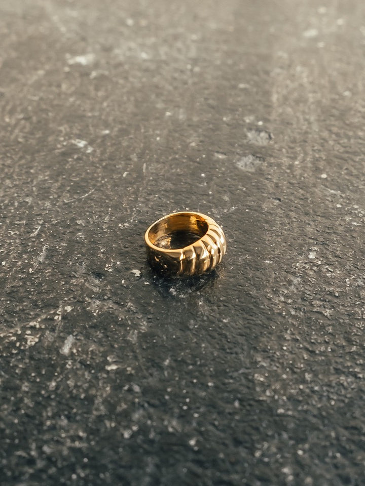 カラー:Gold / サイズ:#9, #13