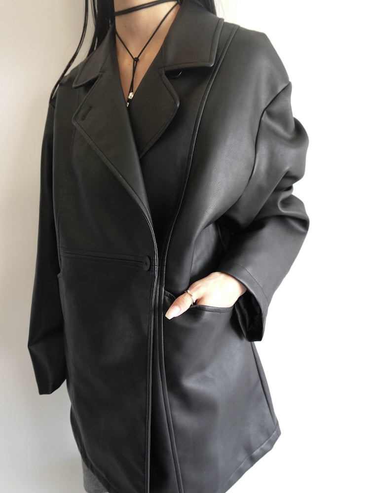 モデル身長：158cm / カラー：Black