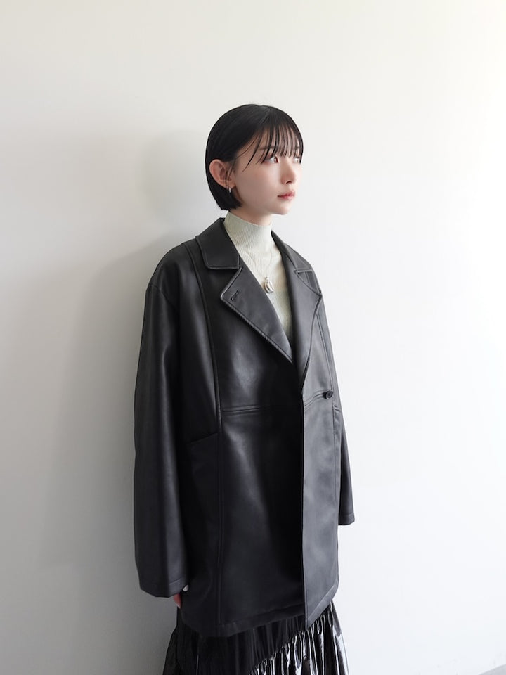 モデル身長：162cm / カラー：Black