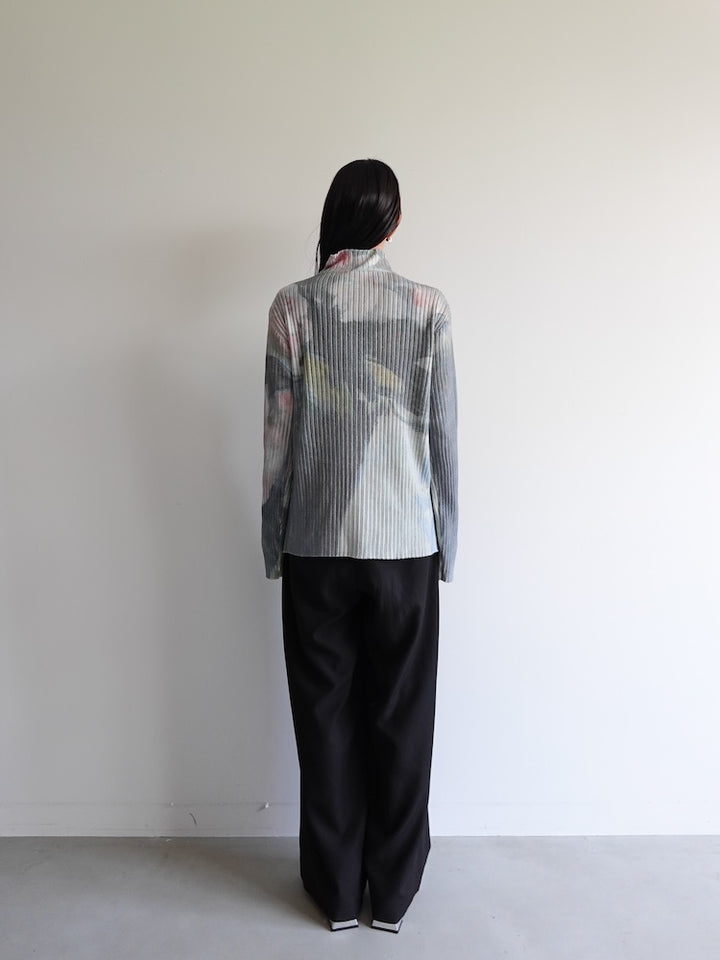 モデル身長：158cm / カラー：02 Blue Vase