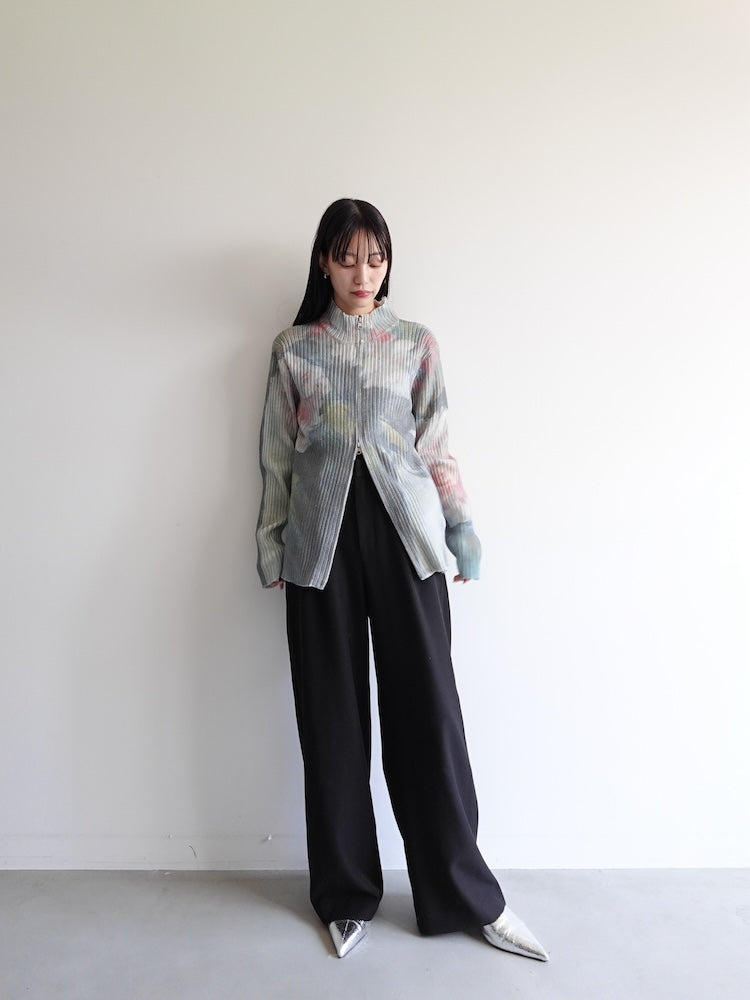 モデル身長：158cm / カラー：02 Blue Vase