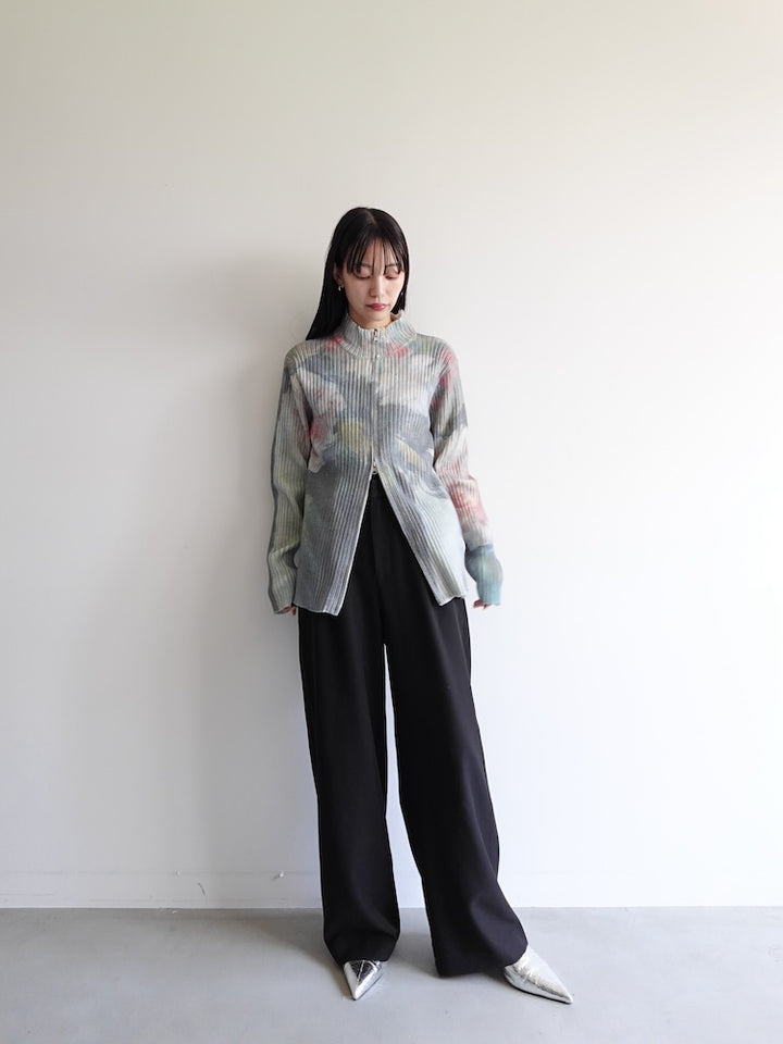 モデル身長：158cm / カラー：02 Blue Vase