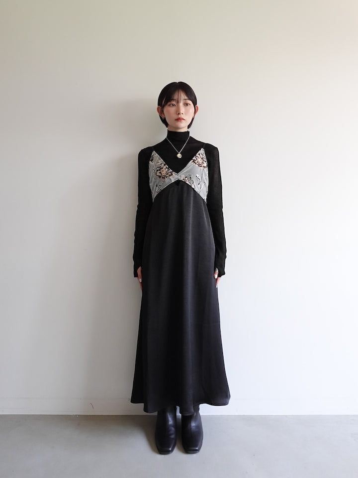 モデル身長：162cm / カラー：Black