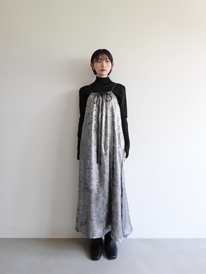モデル身長：162m / カラー：Silver
