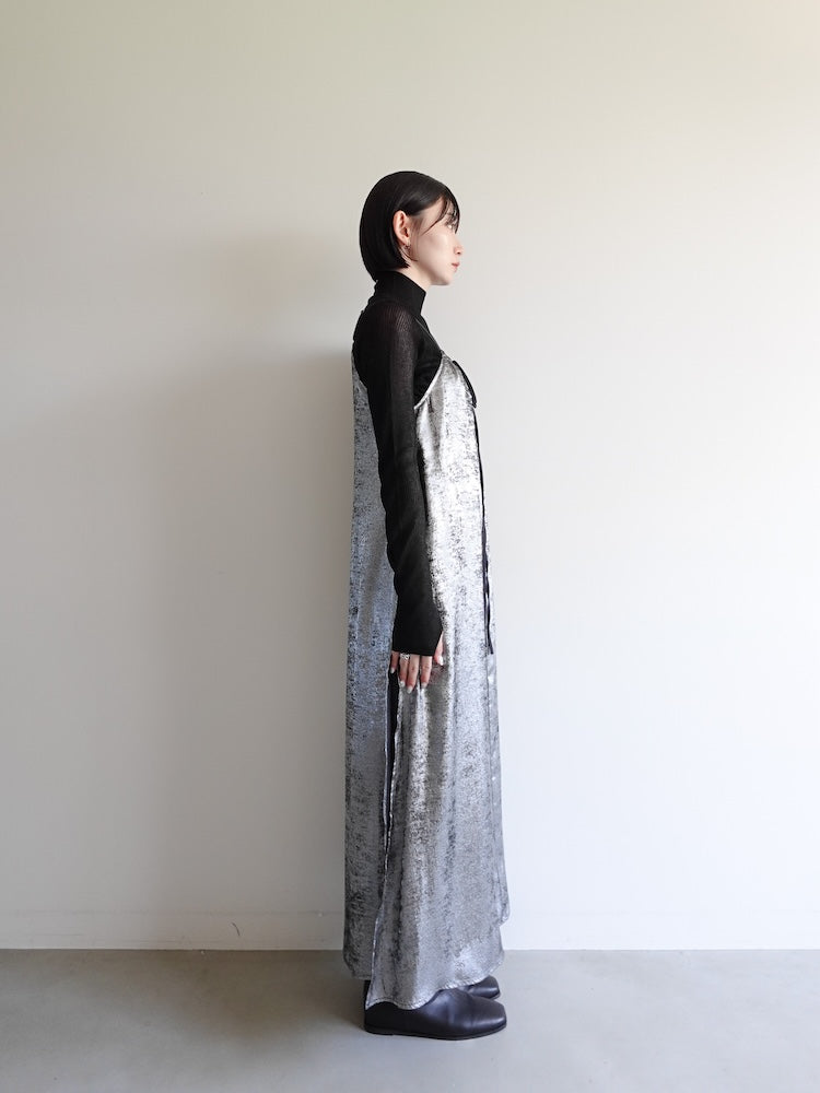 モデル身長：162m / カラー：Silver
