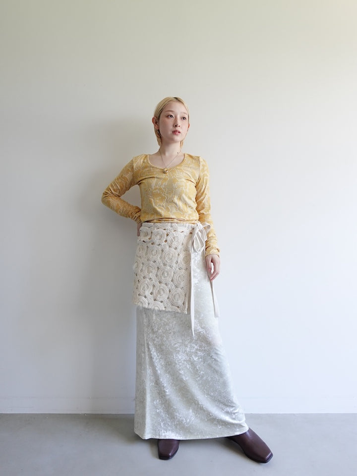 モデル身長：153cm / カラー：Yellow