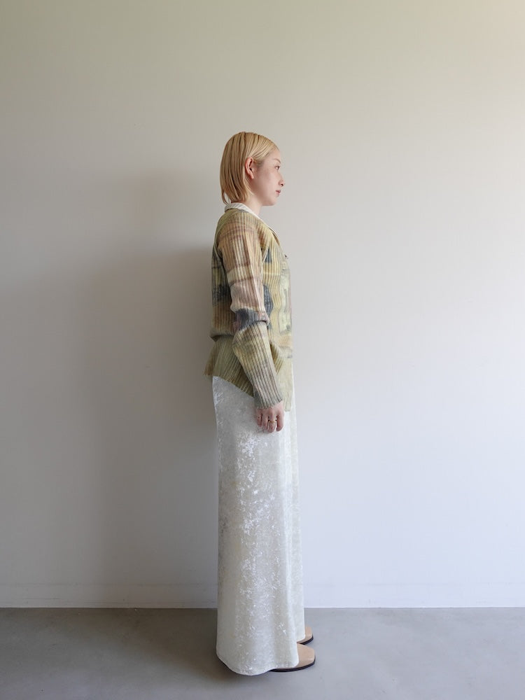 モデル身長：153cm / カラー：04 La Maison Jaune