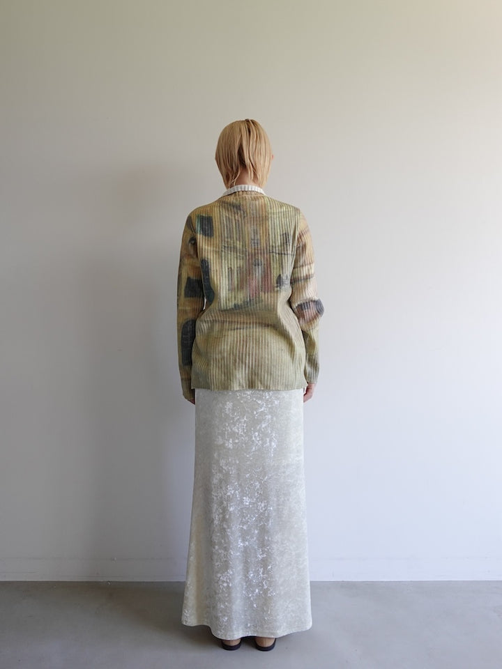 モデル身長：153cm / カラー：04 La Maison Jaune