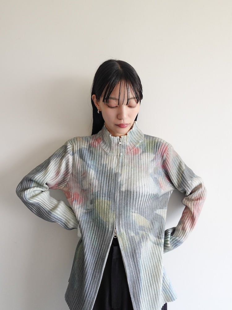 モデル身長：158cm / カラー：02 Blue Vase