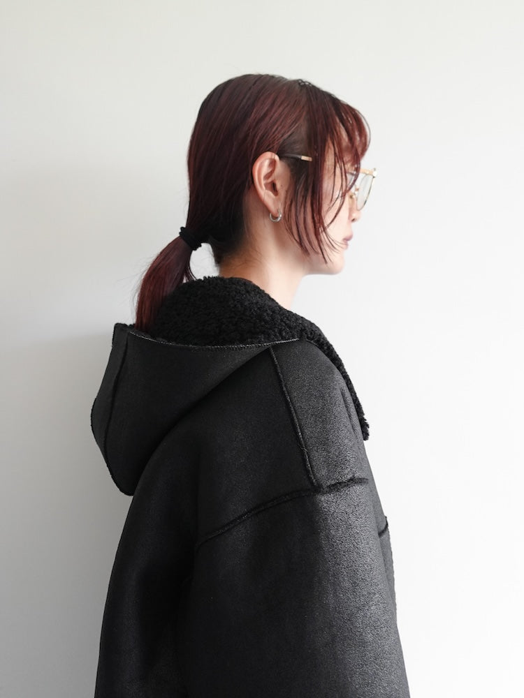 モデル身長：168cm / カラー：Black