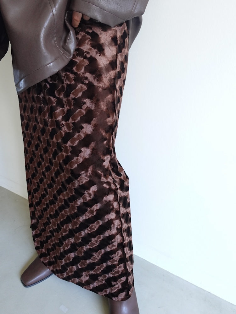 モデル身長：168cm / カラー：Brown / 着用サイズ：Mサイズ
