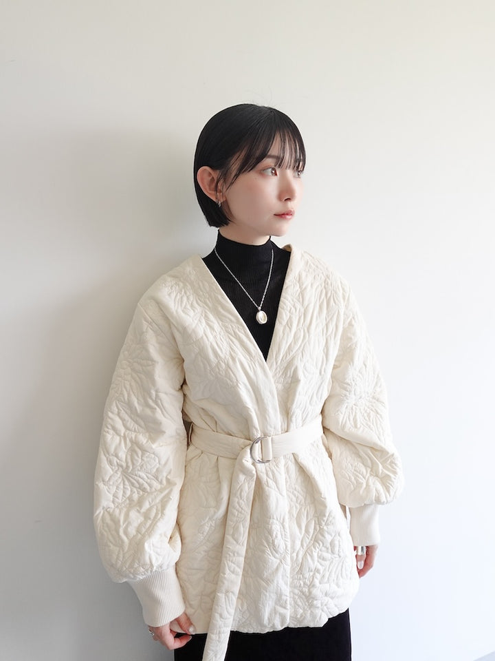 モデル身長：162cm / カラー：Ivory