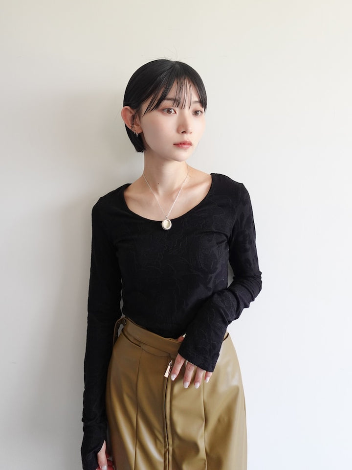 モデル身長：162cm / カラー：Black