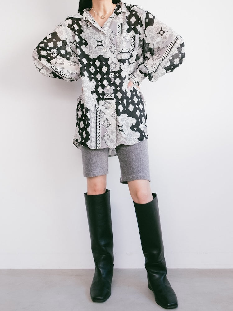 Monotone Over Shirt