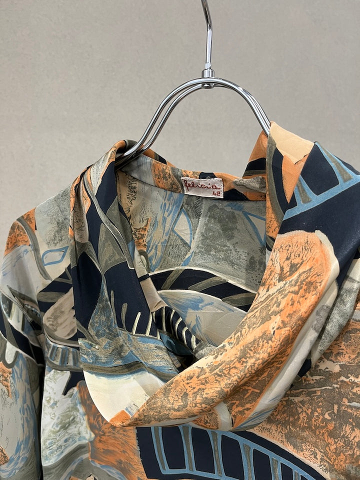 Neck Design Abstract Top
