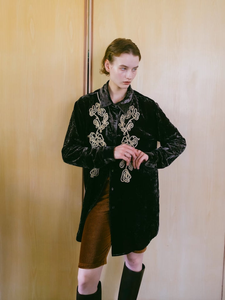【10月24日(土) 12:00販売開始】Code Embroidery Velour Shirt