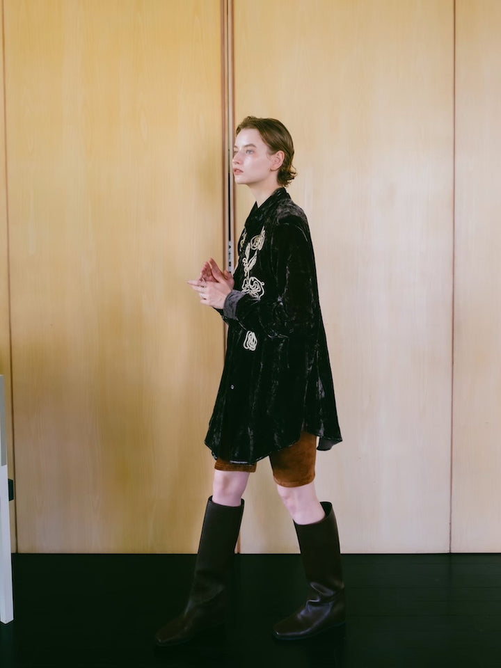 【10月24日(土) 12:00販売開始】Code Embroidery Velour Shirt