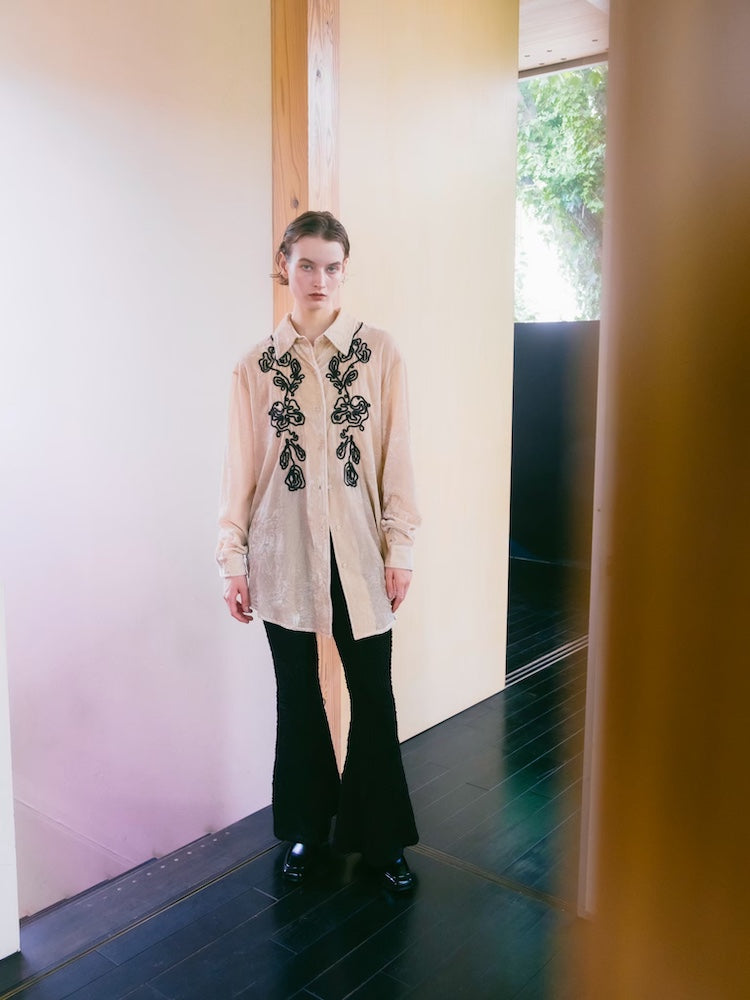 【10月24日(土) 12:00販売開始】Code Embroidery Velour Shirt