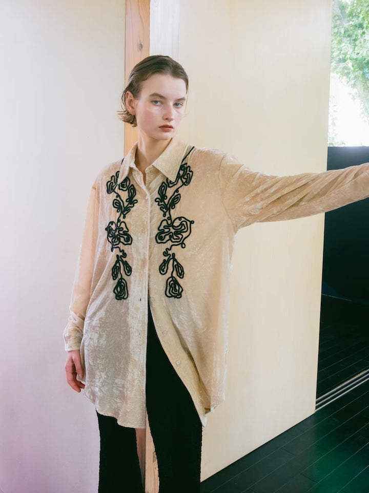 【10月24日(土) 12:00販売開始】Code Embroidery Velour Shirt