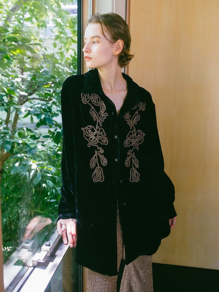 【10月24日(土) 12:00販売開始】Code Embroidery Velour Shirt