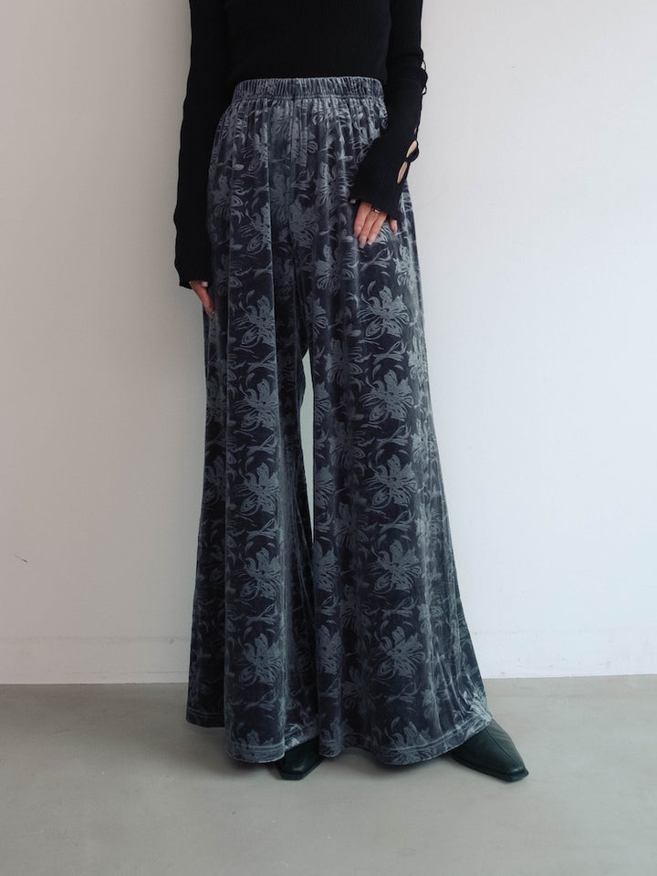モデル身長：156cm / カラー：BlueGray