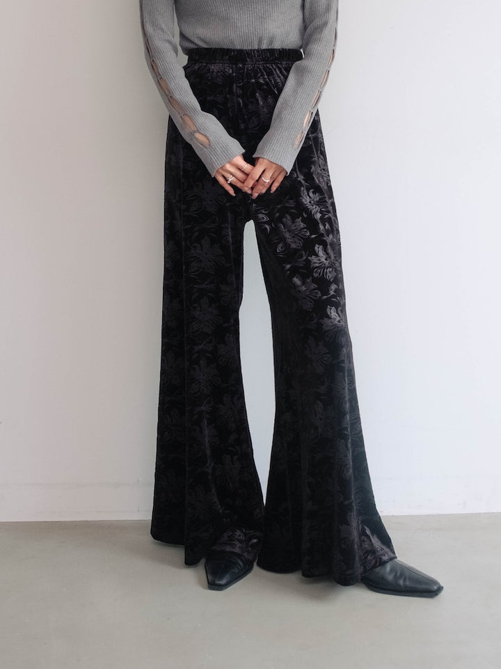 モデル身長：156cm / カラー：Black