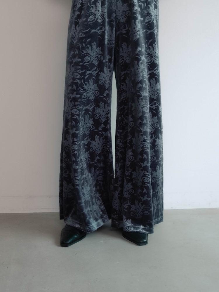 モデル身長：156cm / カラー：BlueGray