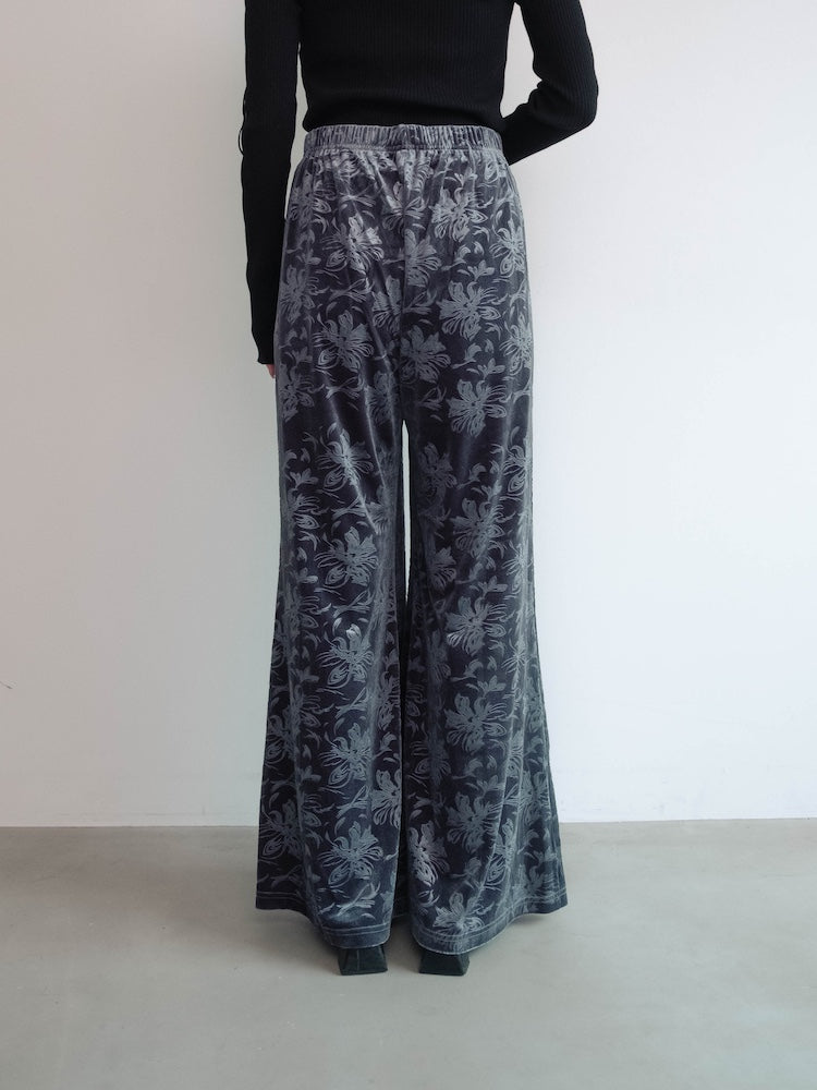 モデル身長：156cm / カラー：BlueGray