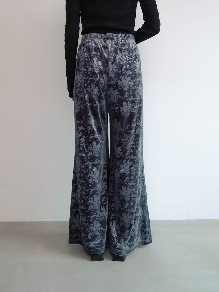 モデル身長：156cm / カラー：BlueGray