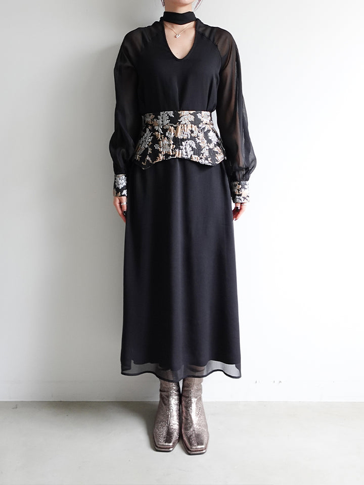 モデル身長：168cm / カラー：Black