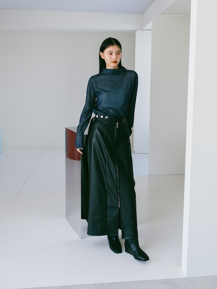 Belt Design Zip Skirt モデル身長：174cm / 着用サイズ：Mサイズ