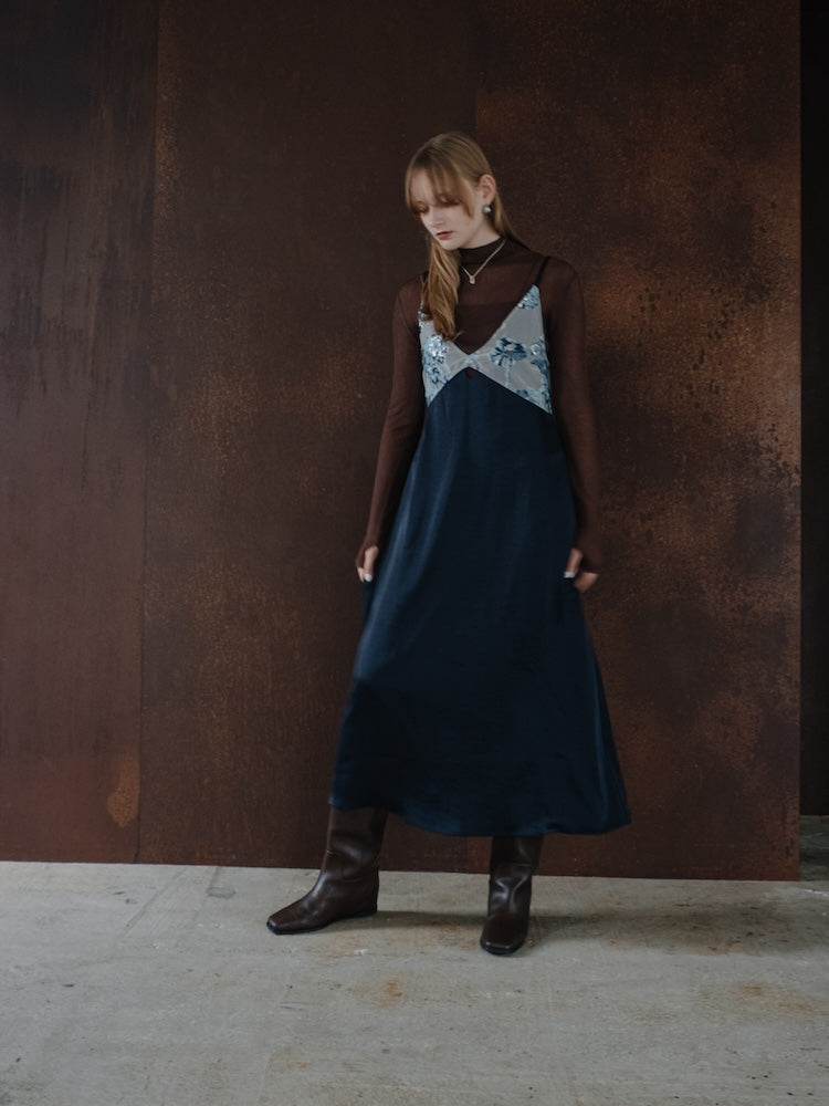 モデル身長：174cm / カラー：Navy