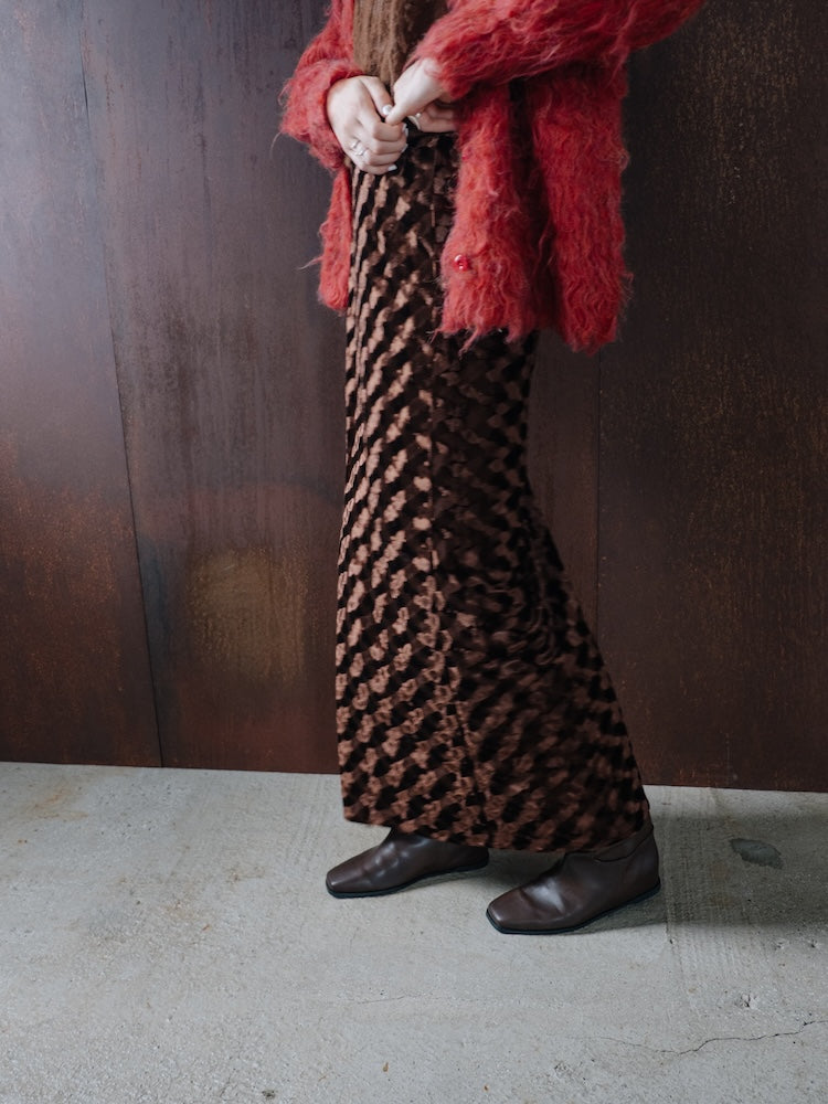 Emboss Velour Long Skirt｜高身長におすすめ｜ベロアロングスカート