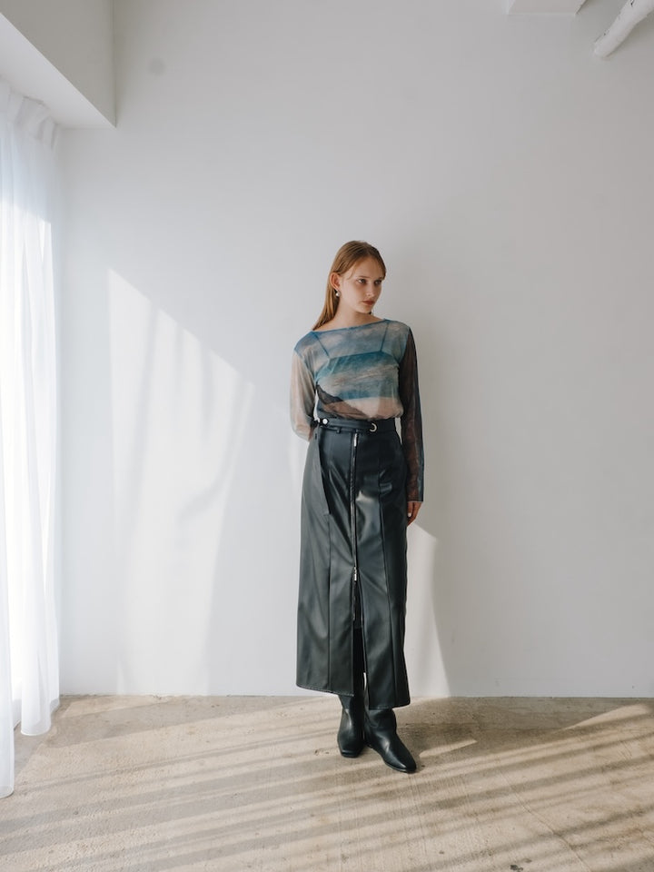 モデル身長：174cm / カラー：Black / モデル着用サイズ：Mサイズ