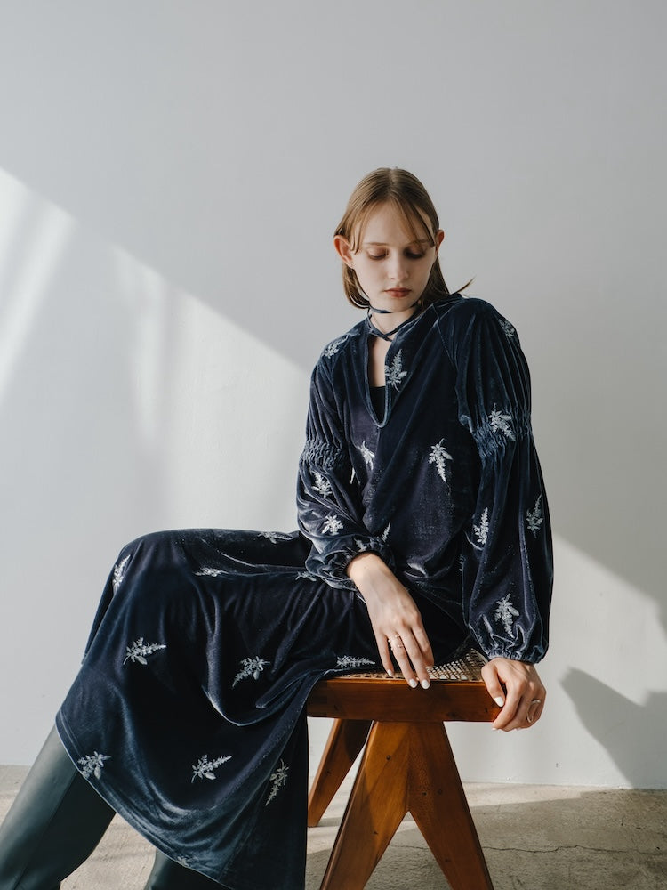 モデル身長：174cm / カラー：GrayBlue