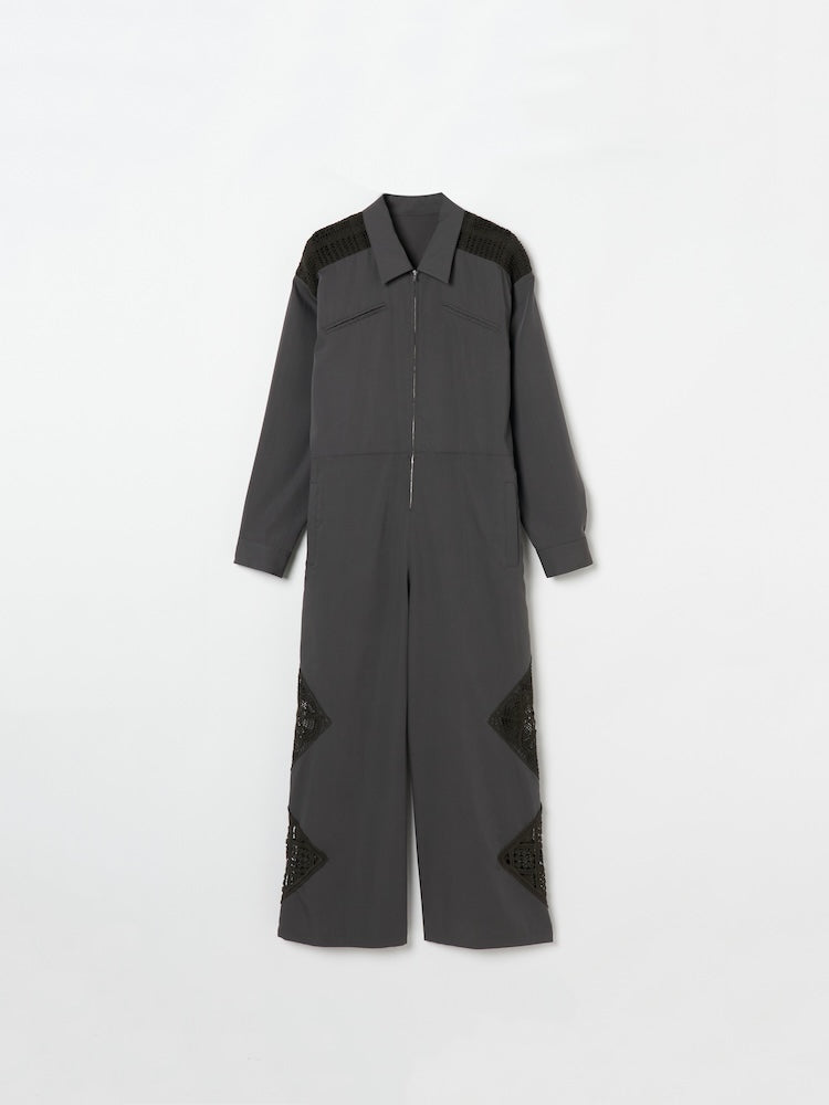 カラー：Charcoal