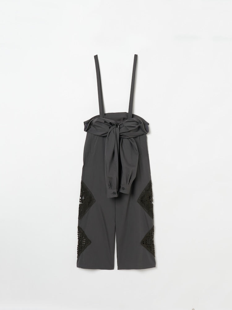 カラー：Charcoal