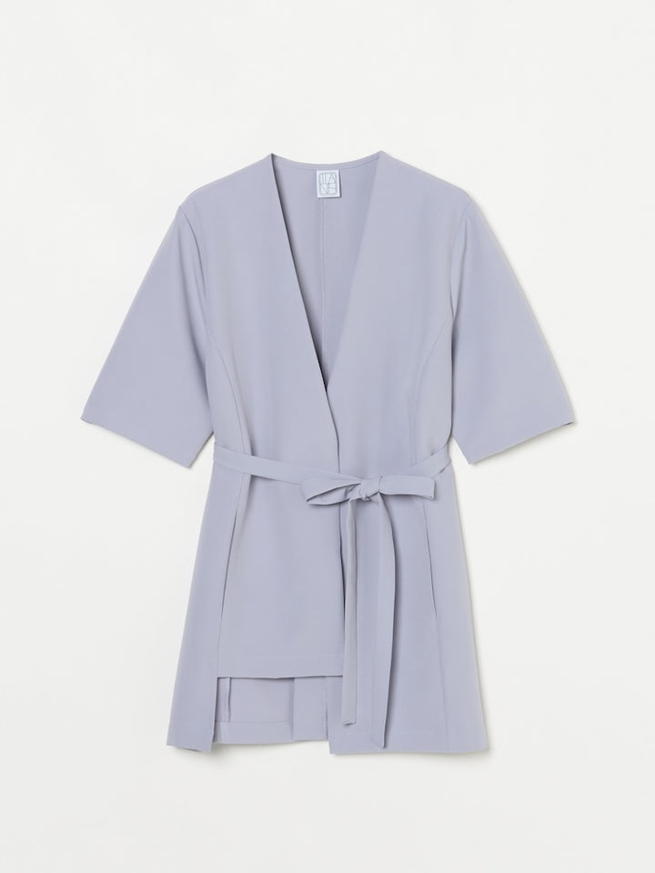 カラー：LightBlue