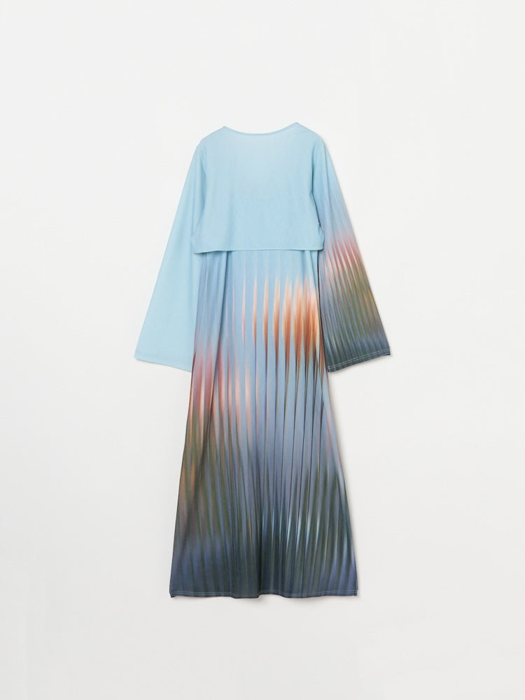 カラー：LightBlue