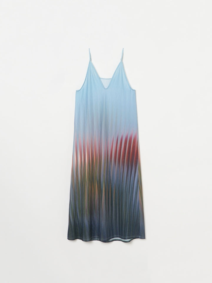 カラー：LightBlue