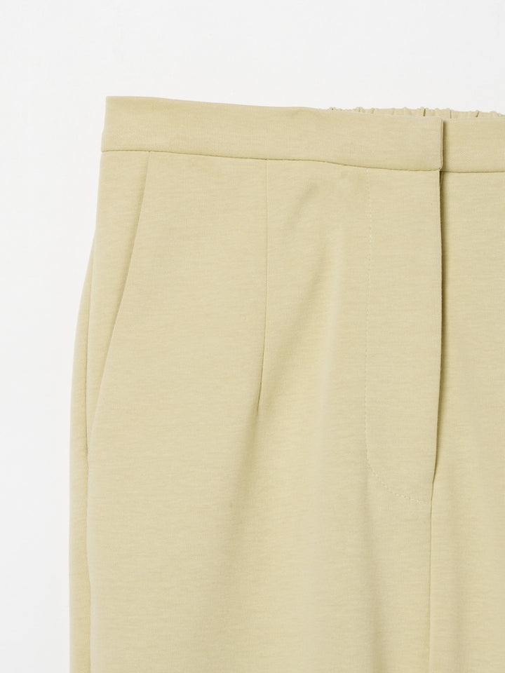 カラー：YellowGreen