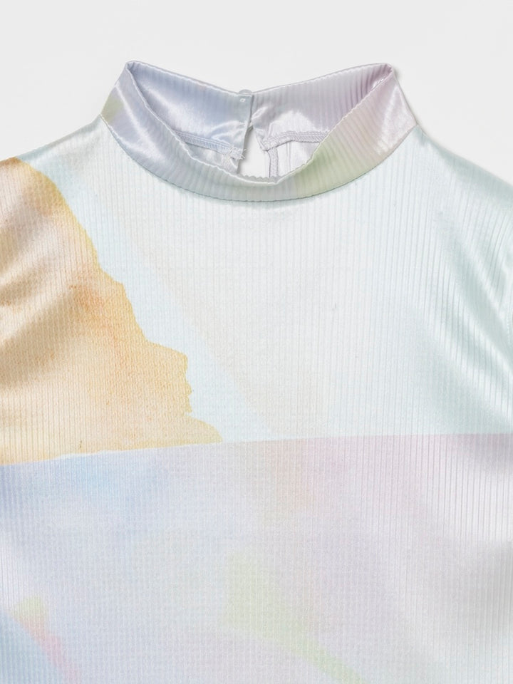 カラー：LightBlue