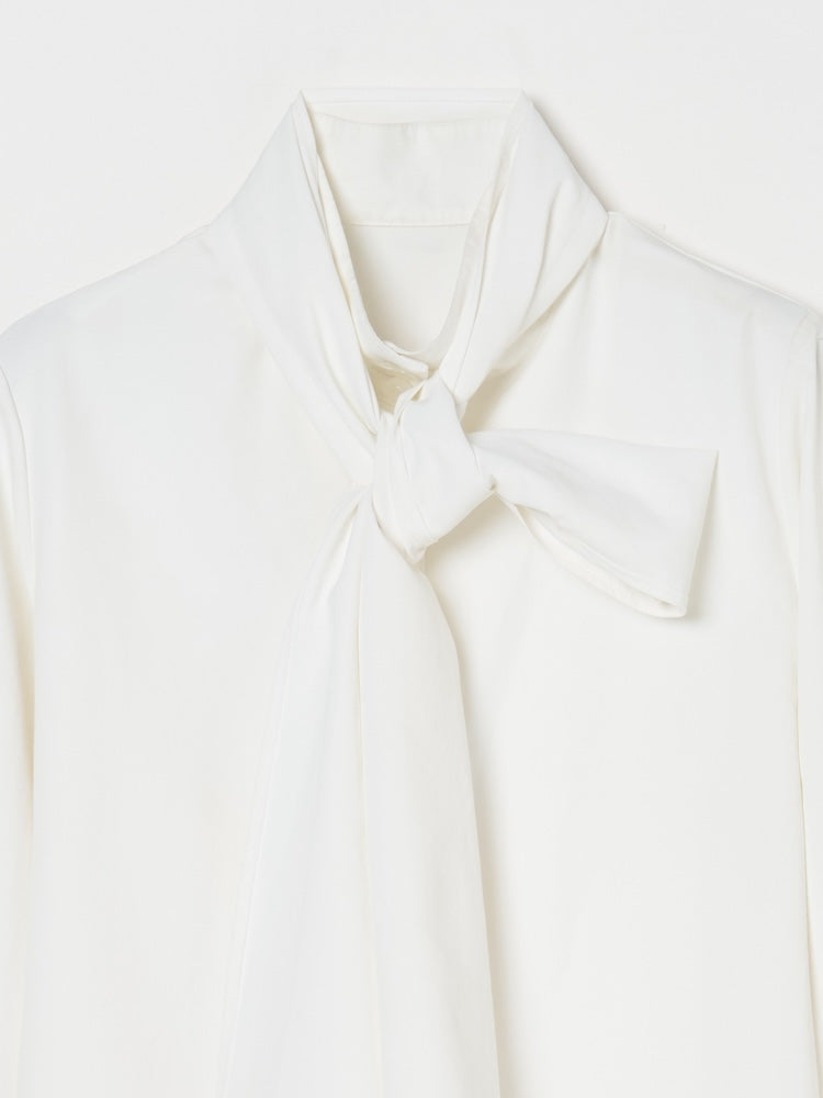 カラー：White