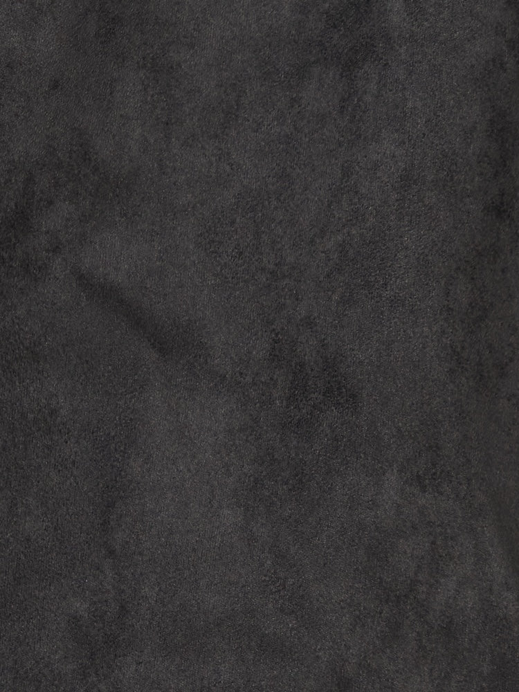 カラー：Charcoal