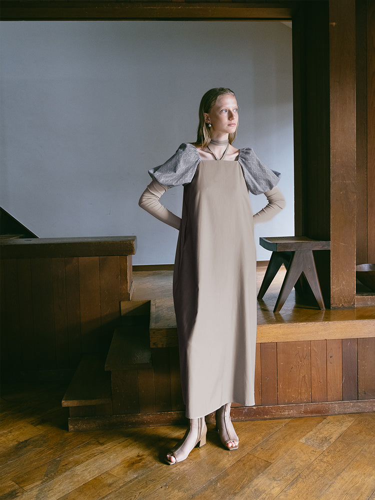 モデル身長：172cm / カラー：Beige