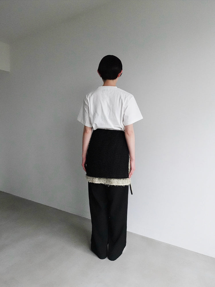 モデル身長：162cm / カラー：Black×Beige