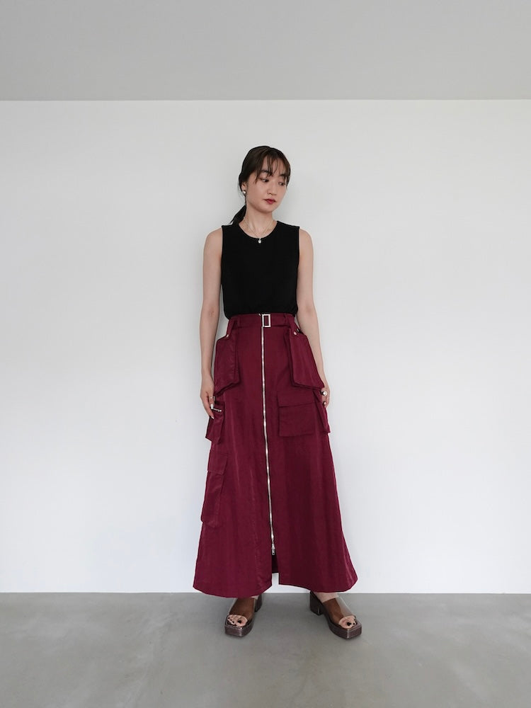 モデル身長：168cm / カラー：Bordeaux